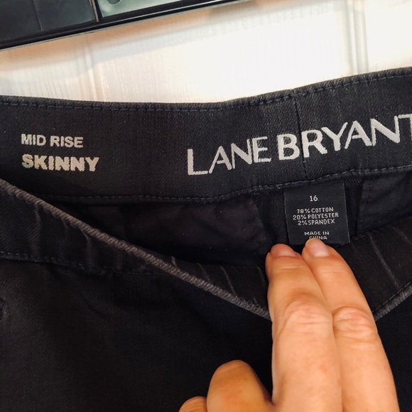 LB Jean Faded Black Stretch Distressed Pull On - Picture 3 of 7